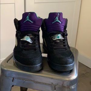 Jordan V Black Grape